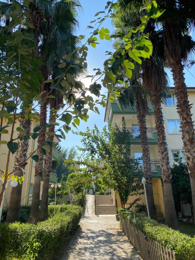Melissa Garden Apart Hotel Side Exterior photo
