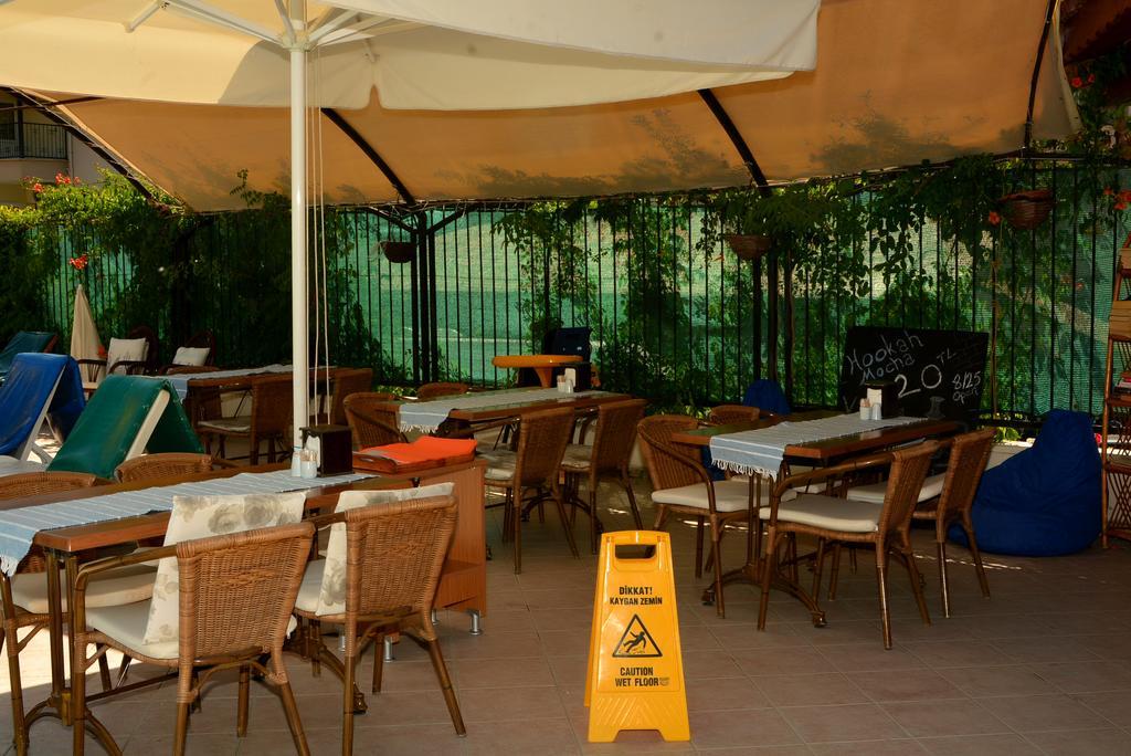 Melissa Garden Apart Hotel Side Exterior photo